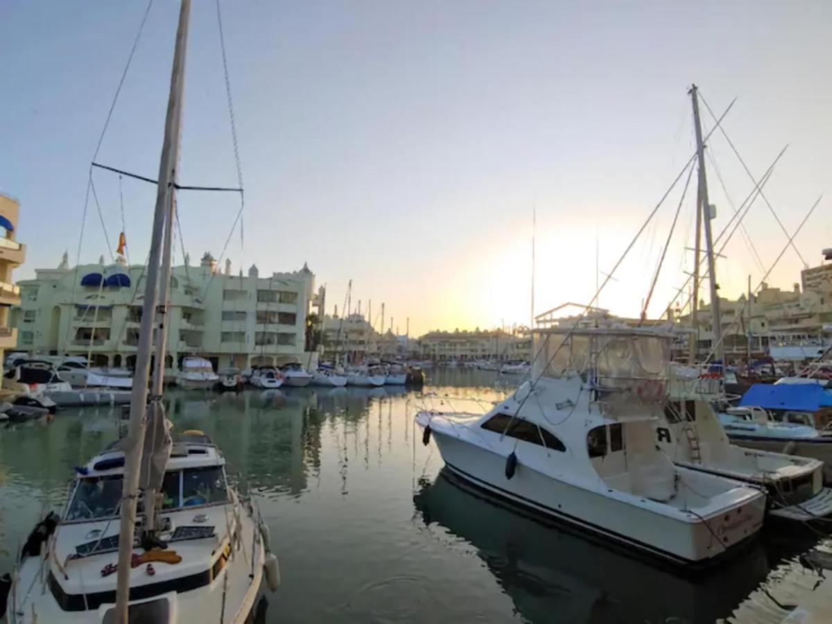 Benalmadena Beachfront Puerto Marina Sunrise Exterior photo